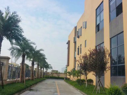 颍泉循环工业园厂房外墙涂装
